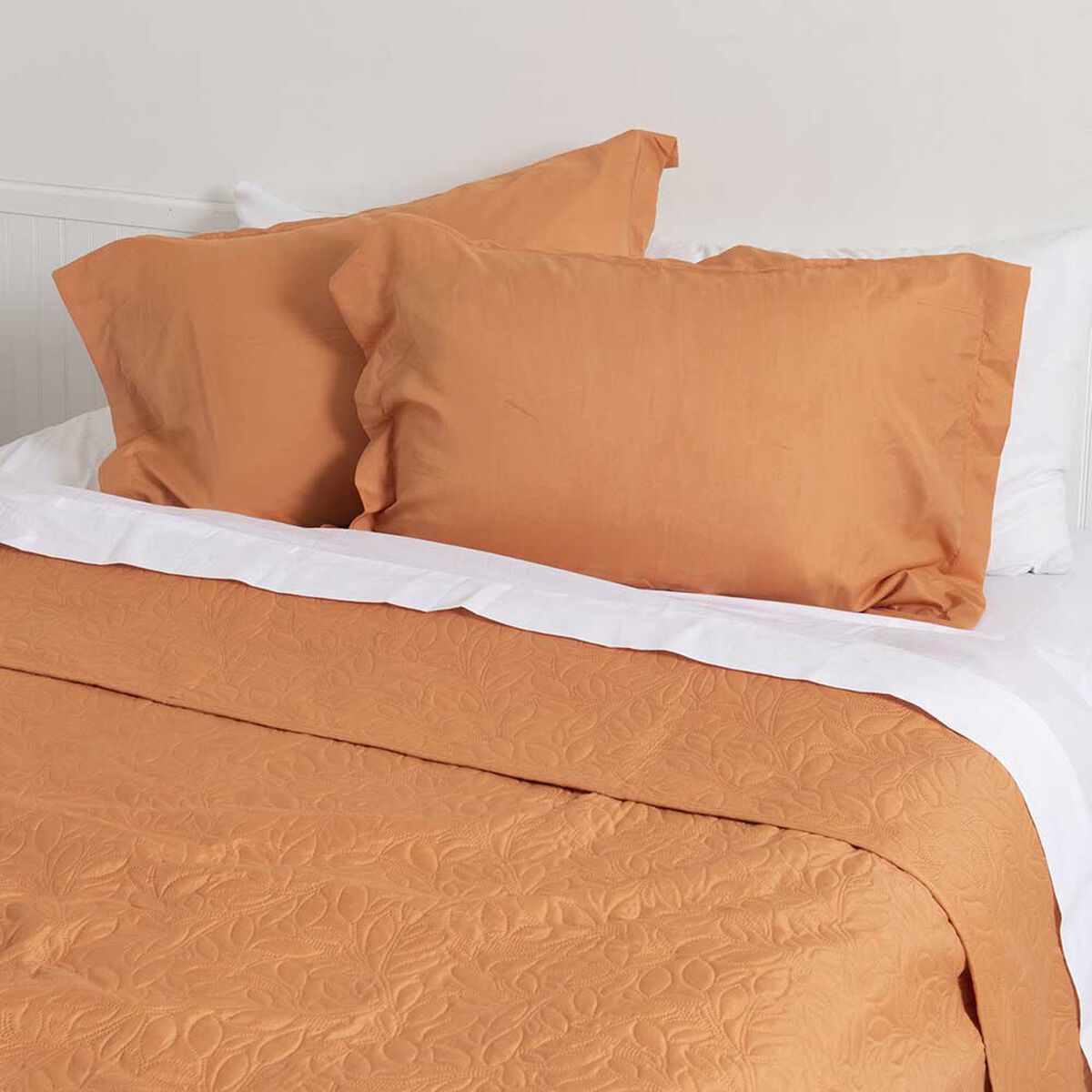 Quilt Cordoba Liso 2 Plazas Mashini