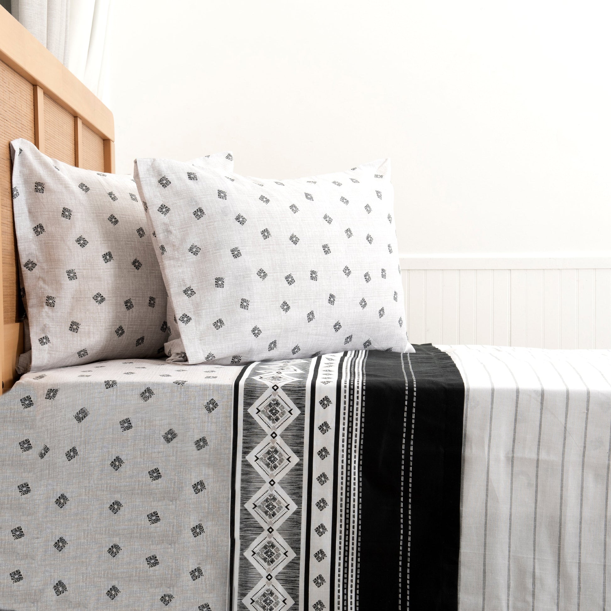 Juego de Sábanas Estampadas 144 Hilos 2 Plazas Mashini