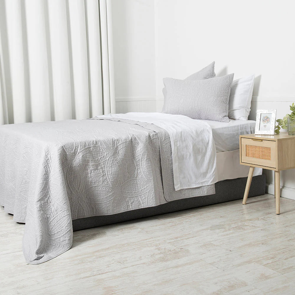 Quilt 1.5 Plazas Portugal Mashini Microfibra Reversible + Funda 50x70cm