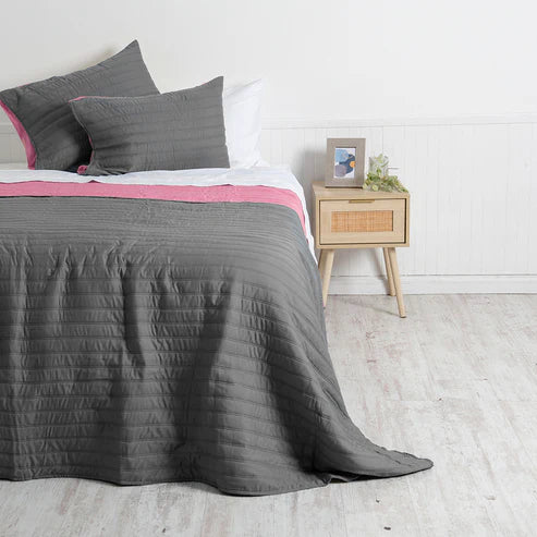 Quilt King Toledo Verde Musgo - Rosado Mashini