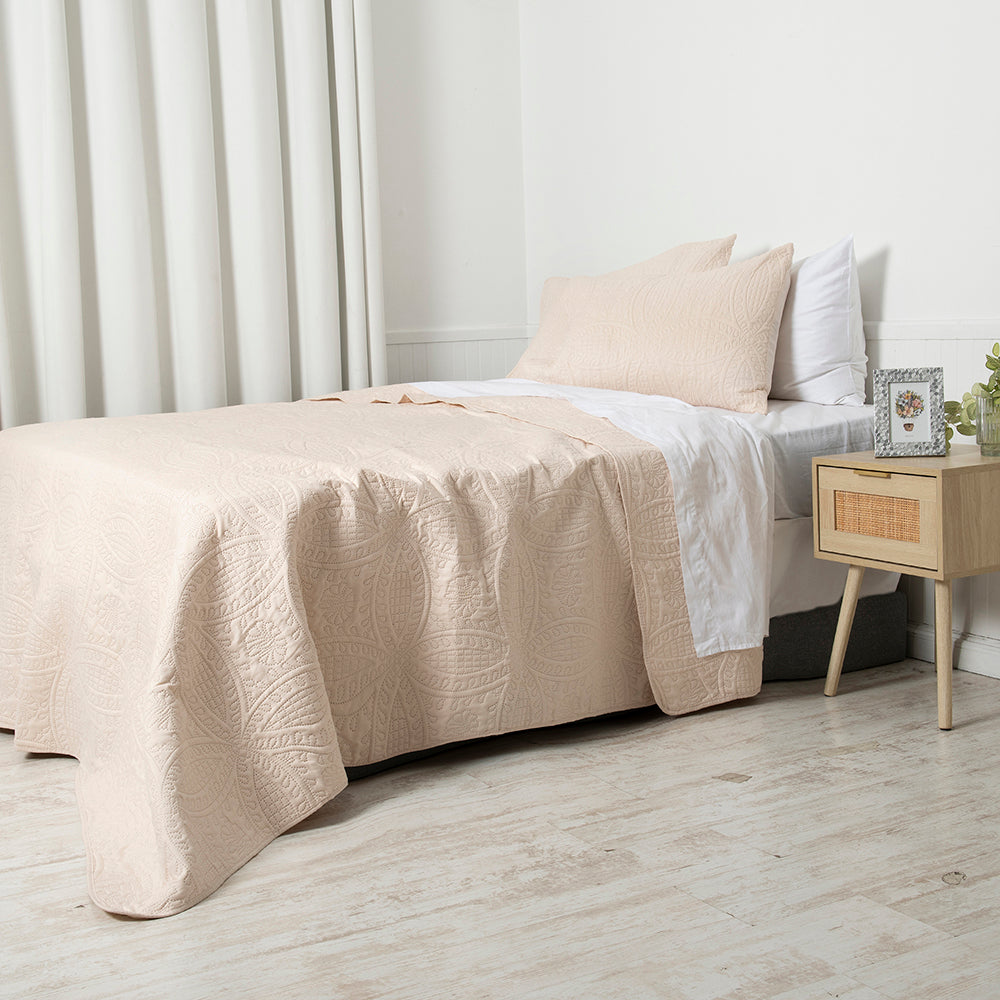 Quilt 2 Plazas Portugal Mashini Microfibra Reversible + Funda 50x70cm - 220x240cm