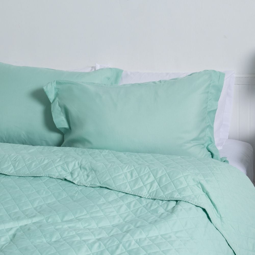 Quilt Cordoba Liso 2 Plazas Mashini